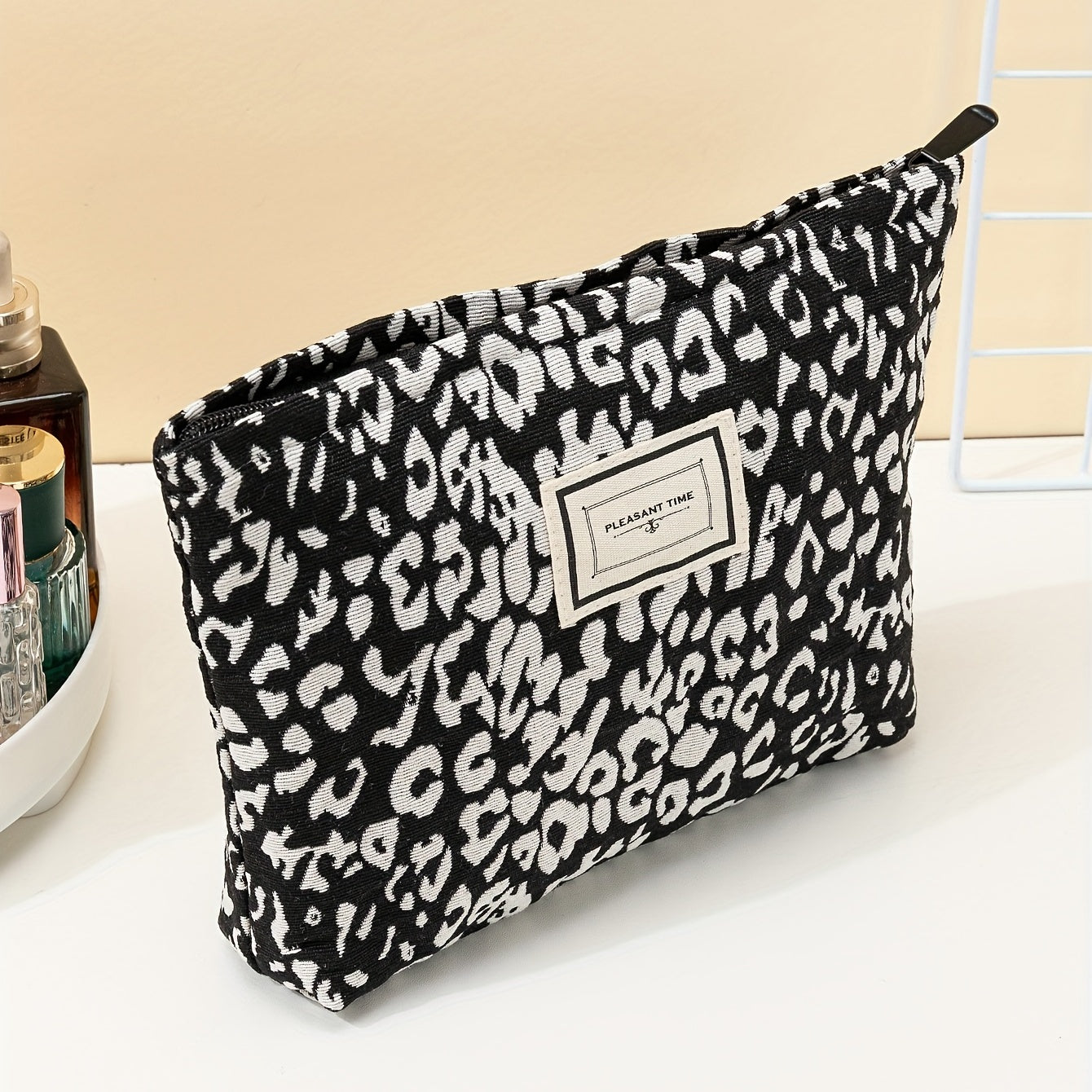 Leopard Pattern Makeup Bag Travel Cosmetic Zipper Toiletries Organizer