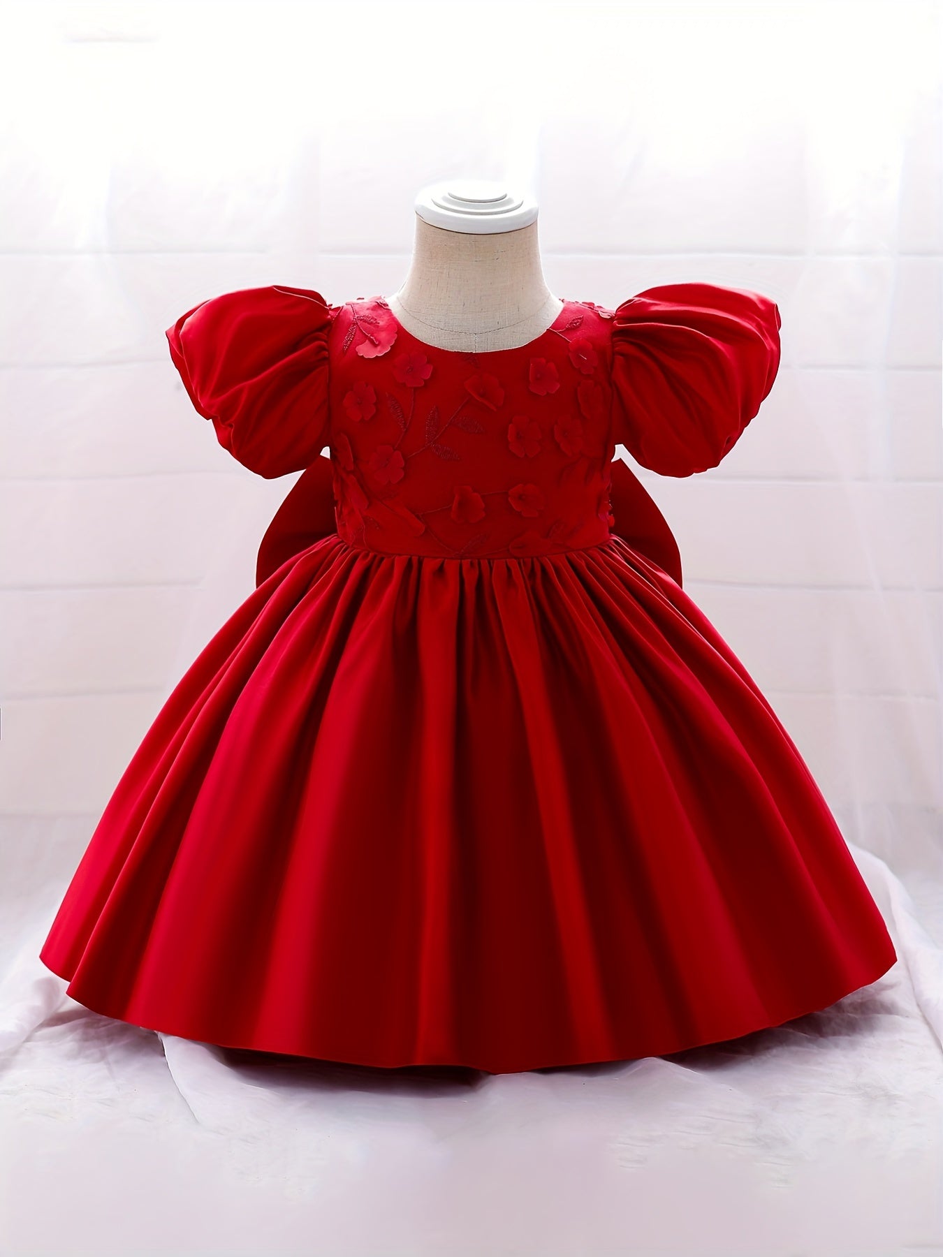Girls Puff Sleeve Princess Dress with Flower Decor