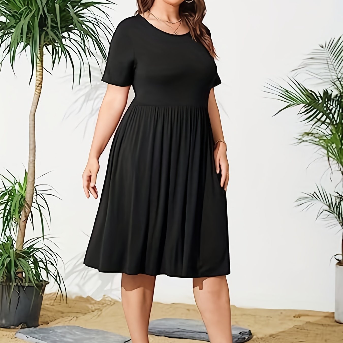  Short Sleeve Stretch Pleated Dress