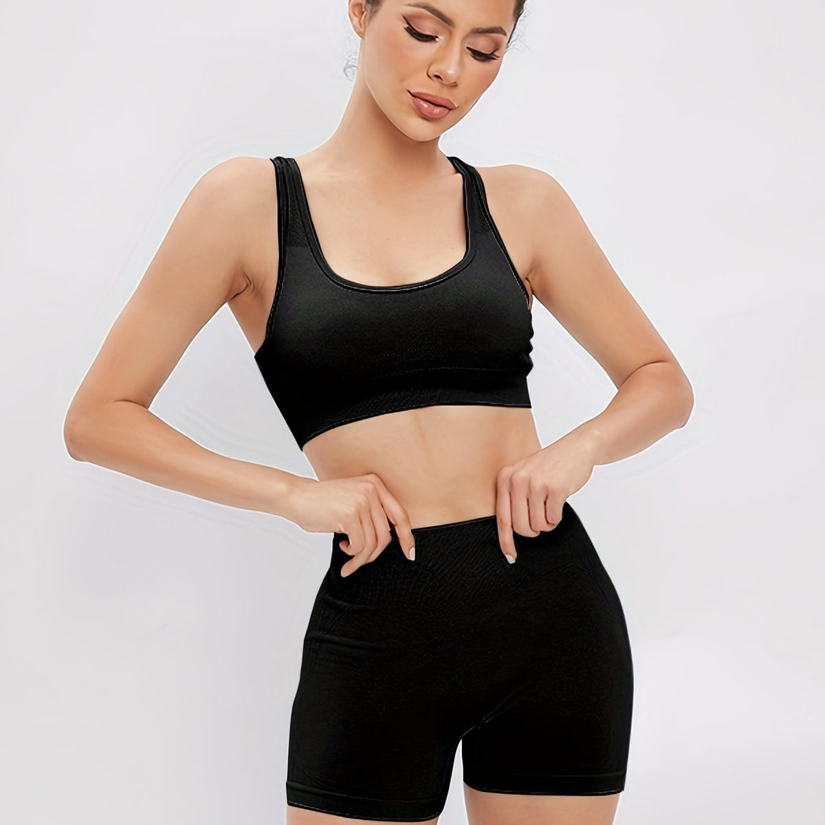 2pcs Hollow Back Sports Bra & High Waist Butt Lifting Shorts Set
