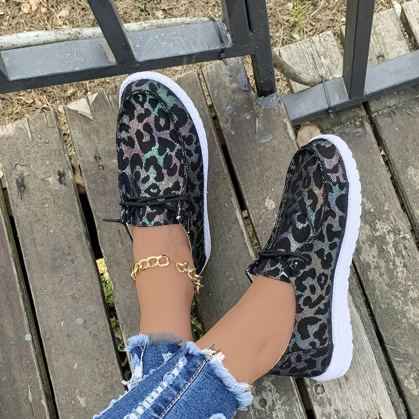 Leopard Print Slip-On Flat Sequins Canvas Shoes