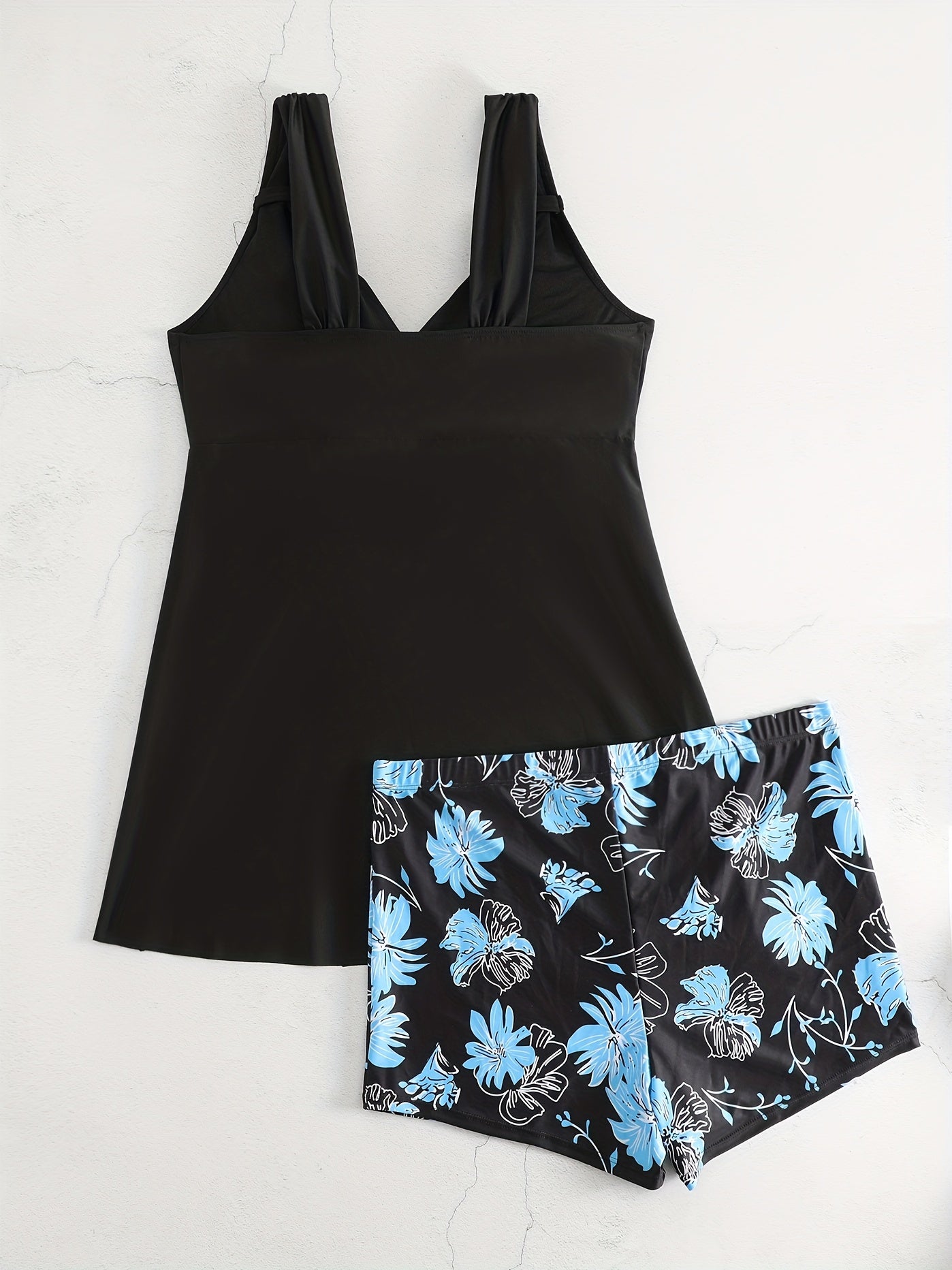  Tankini Set Women's Solid V Neck Top & Tropical Print Shorts Swimsuit
