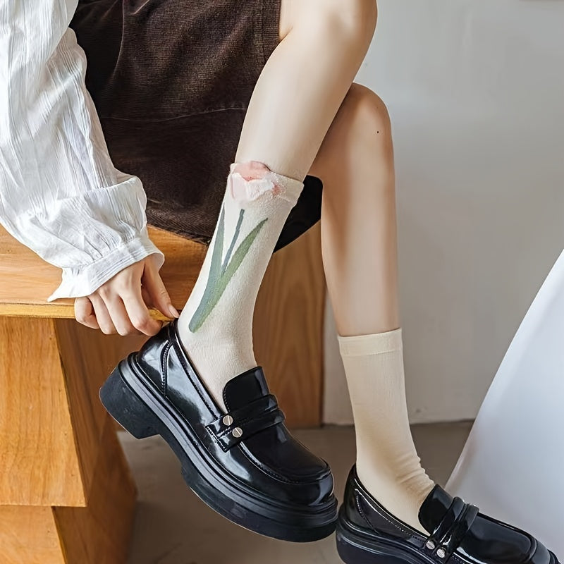 Soft Textured Floral Pattern Women's Tube Socks (4 Pairs)