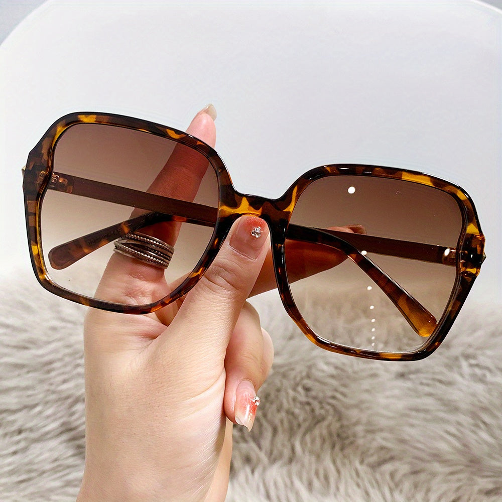 Y2K Square Frame Sunglasses Gradient Lens Chevron Temple Glasses