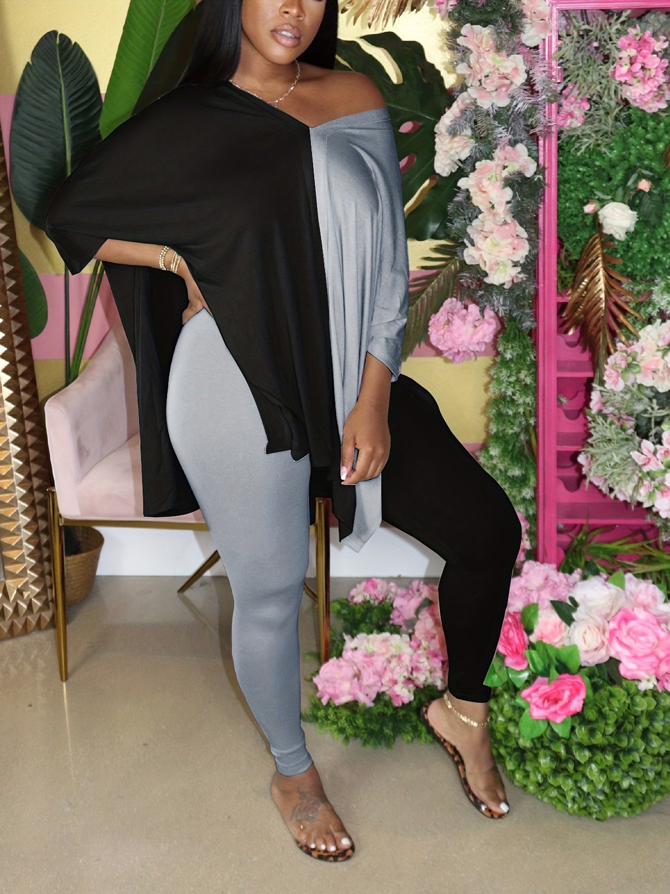  Colorblock Bat Sleeve V Neck Split Top & Leggings Set