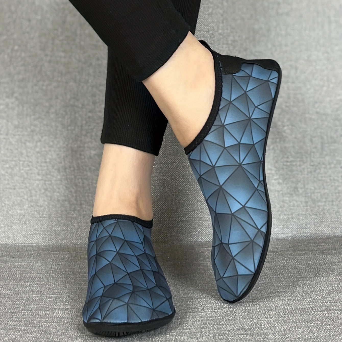Women's Geometric Pattern Water Shoes Lightweight Barefoot Beach Shoes