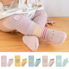 Baby Crawling Knee Pads & Anti-Slip Socks Set - Cartoon Animals Pattern