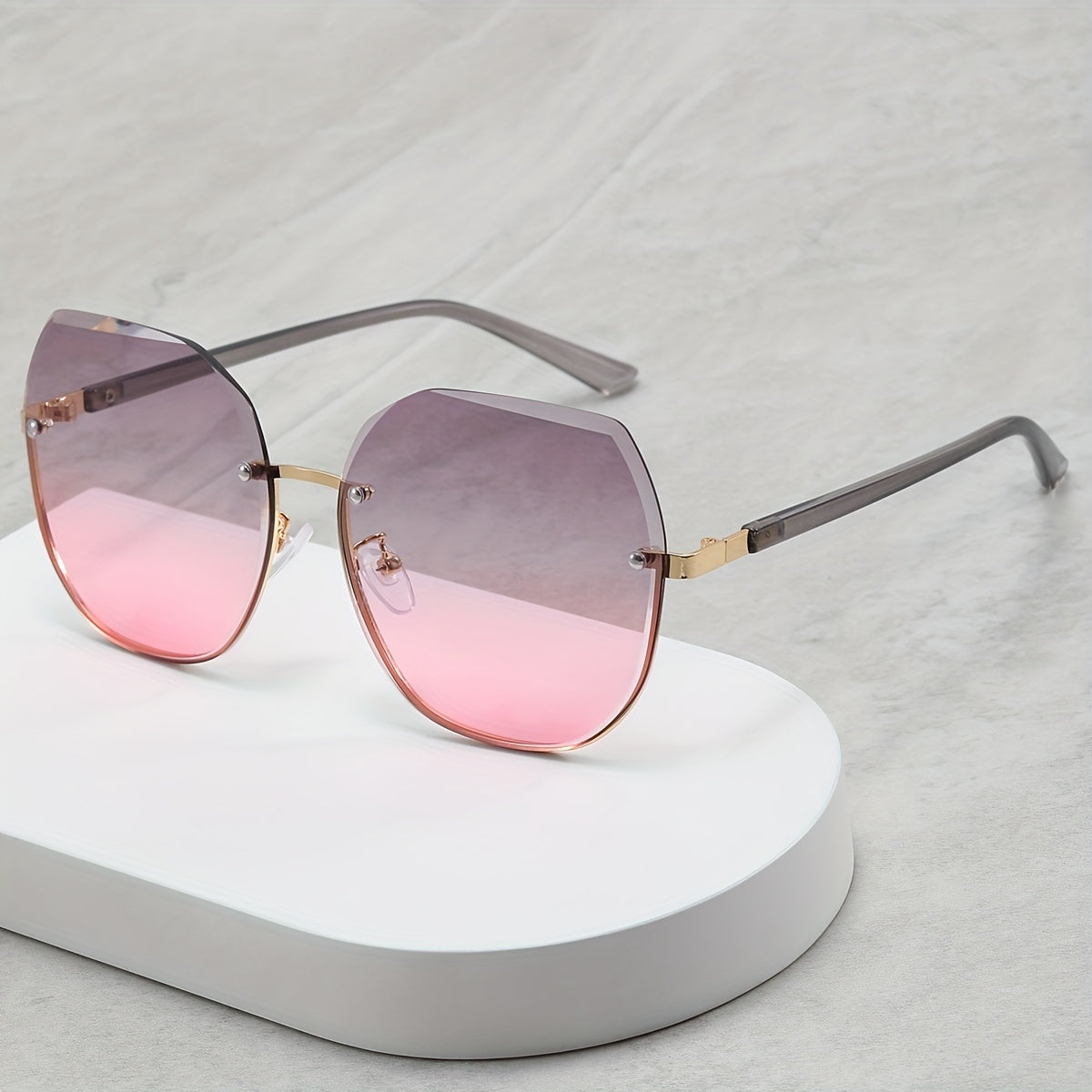 Stylish Rimless Men's Sunglasses for Street Photography