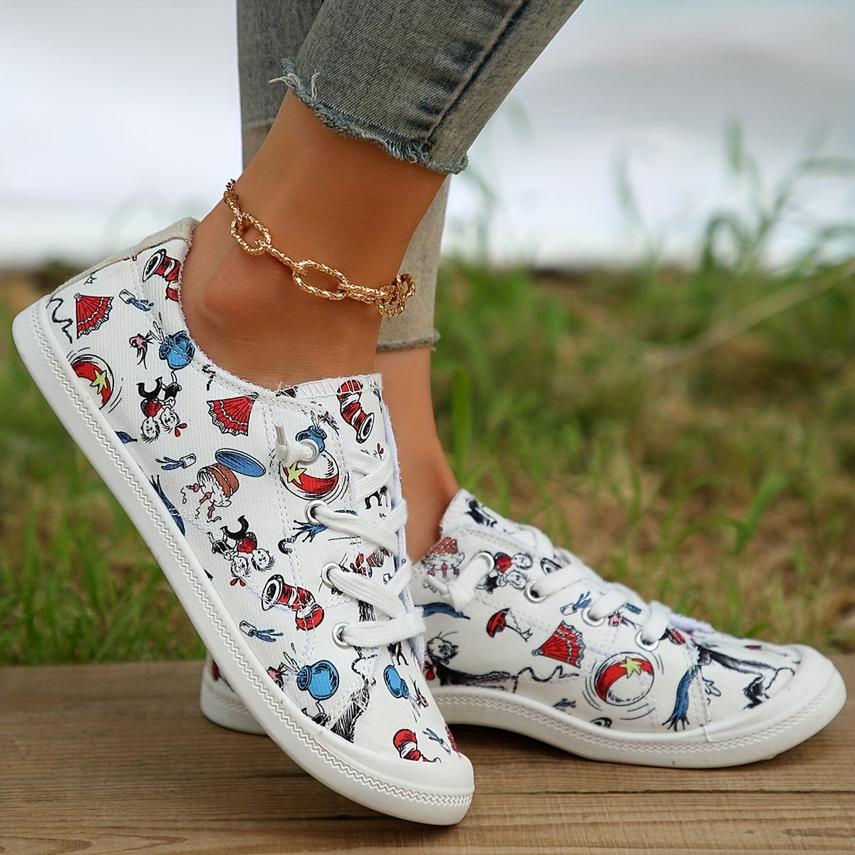 Women's Cartoon Print Canvas Low Top Flat Walking Shoes