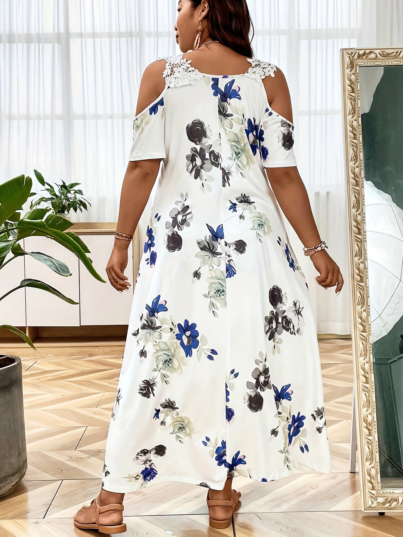  Floral Print Lace Cold Shoulder Maxi Dress
