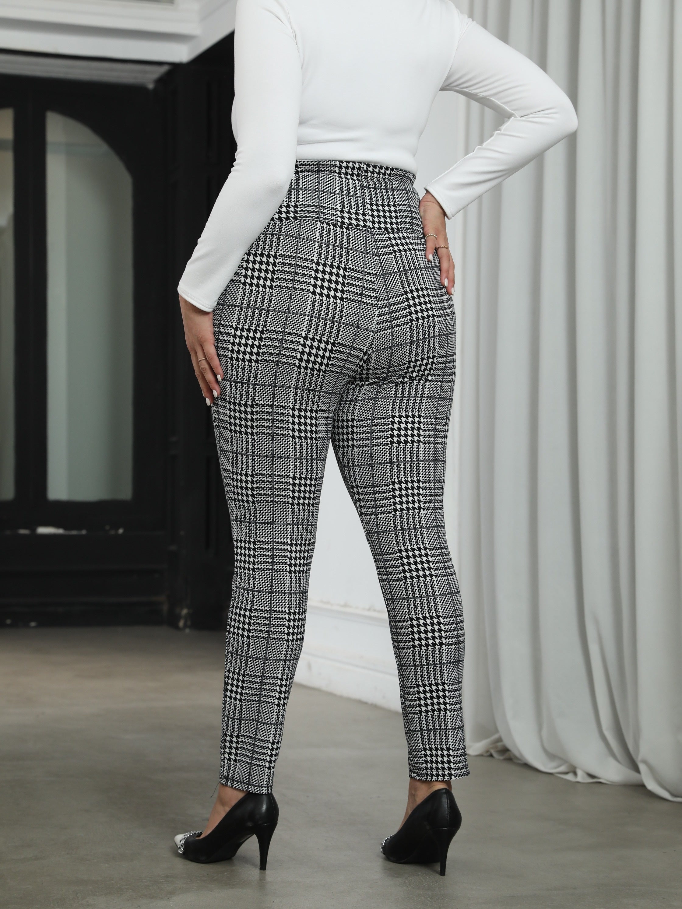  Plaid Print High Rise Skinny Trousers
