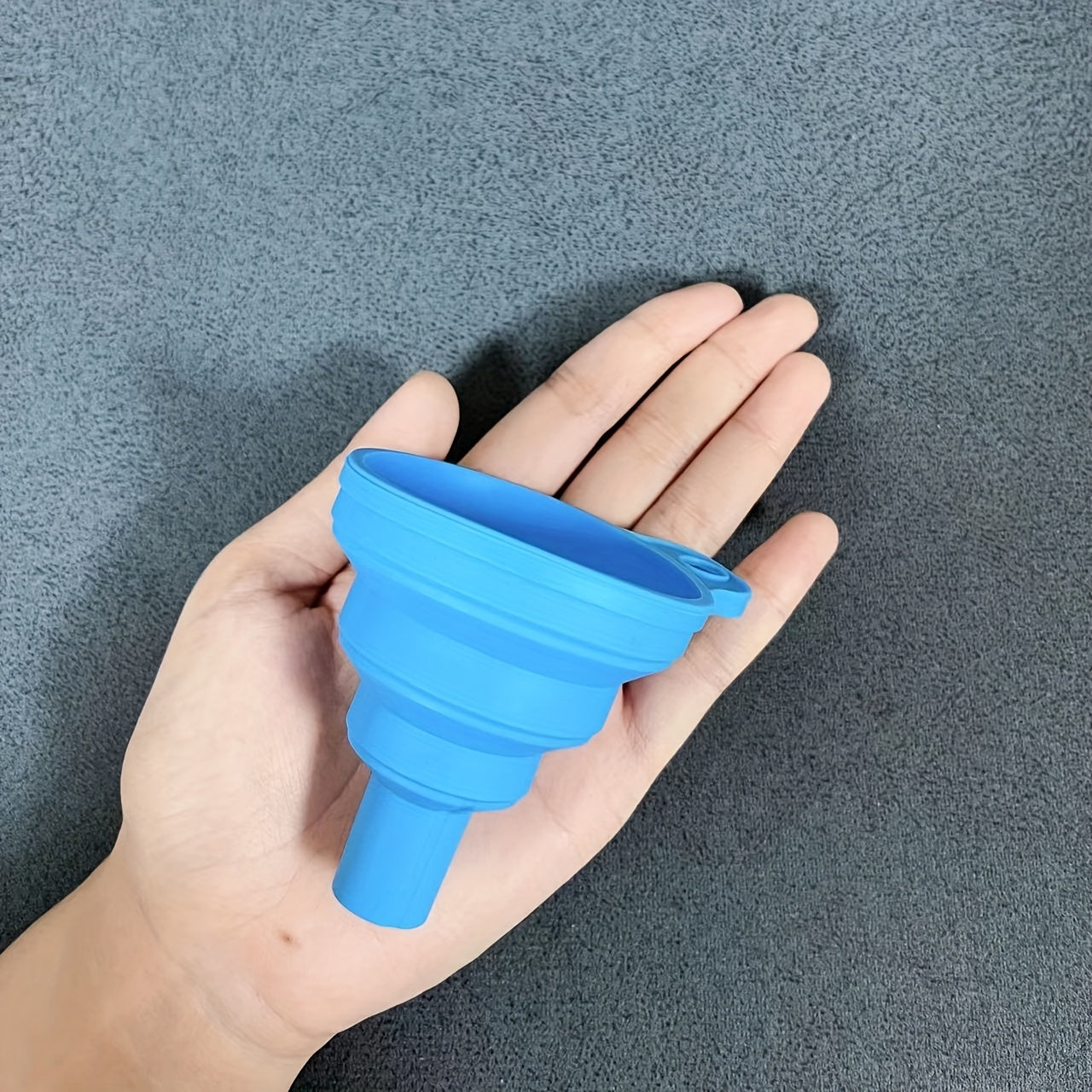 Universal Silicone Liquid Funnel Telescopic Long Neck for Easy Changes