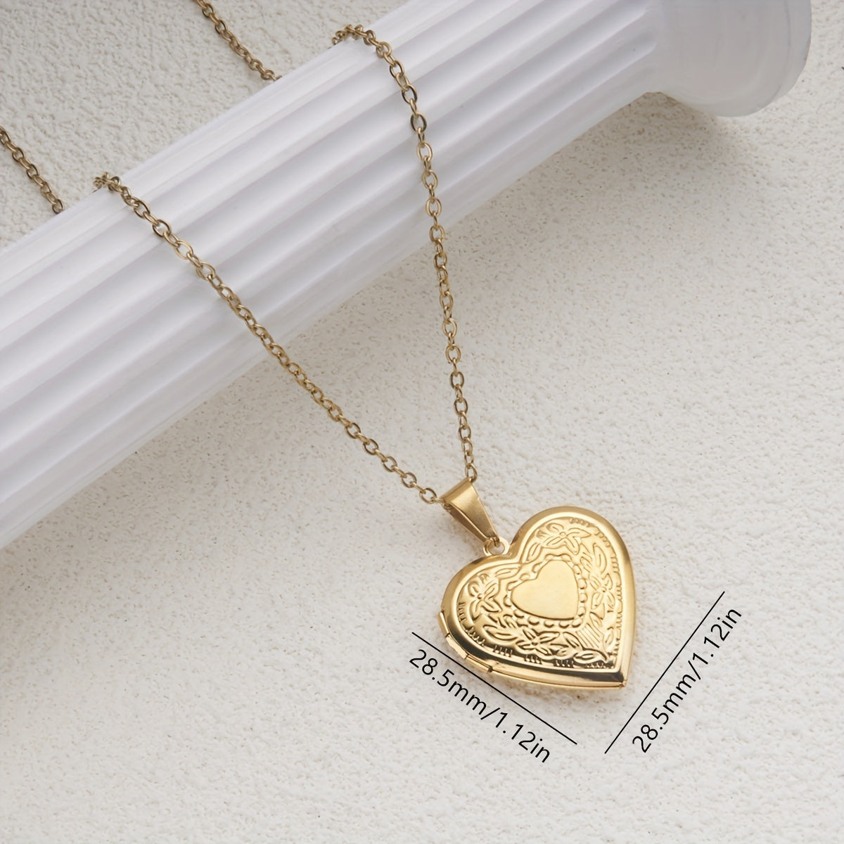 Heart Shaped Photo Locket 304 Stainless Steel Pendant Necklace