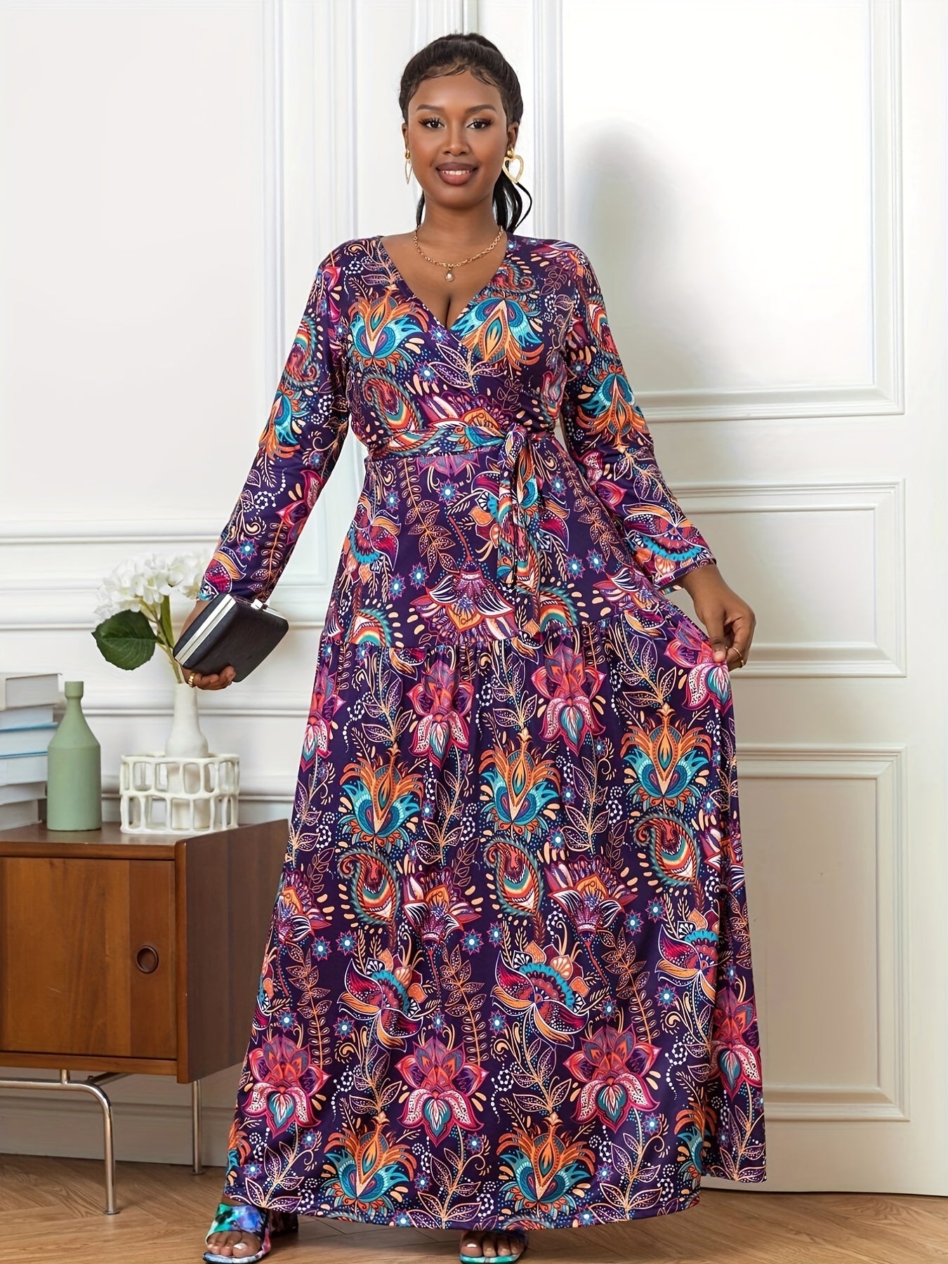  Allover Print Long Sleeve Maxi Dress With Belt