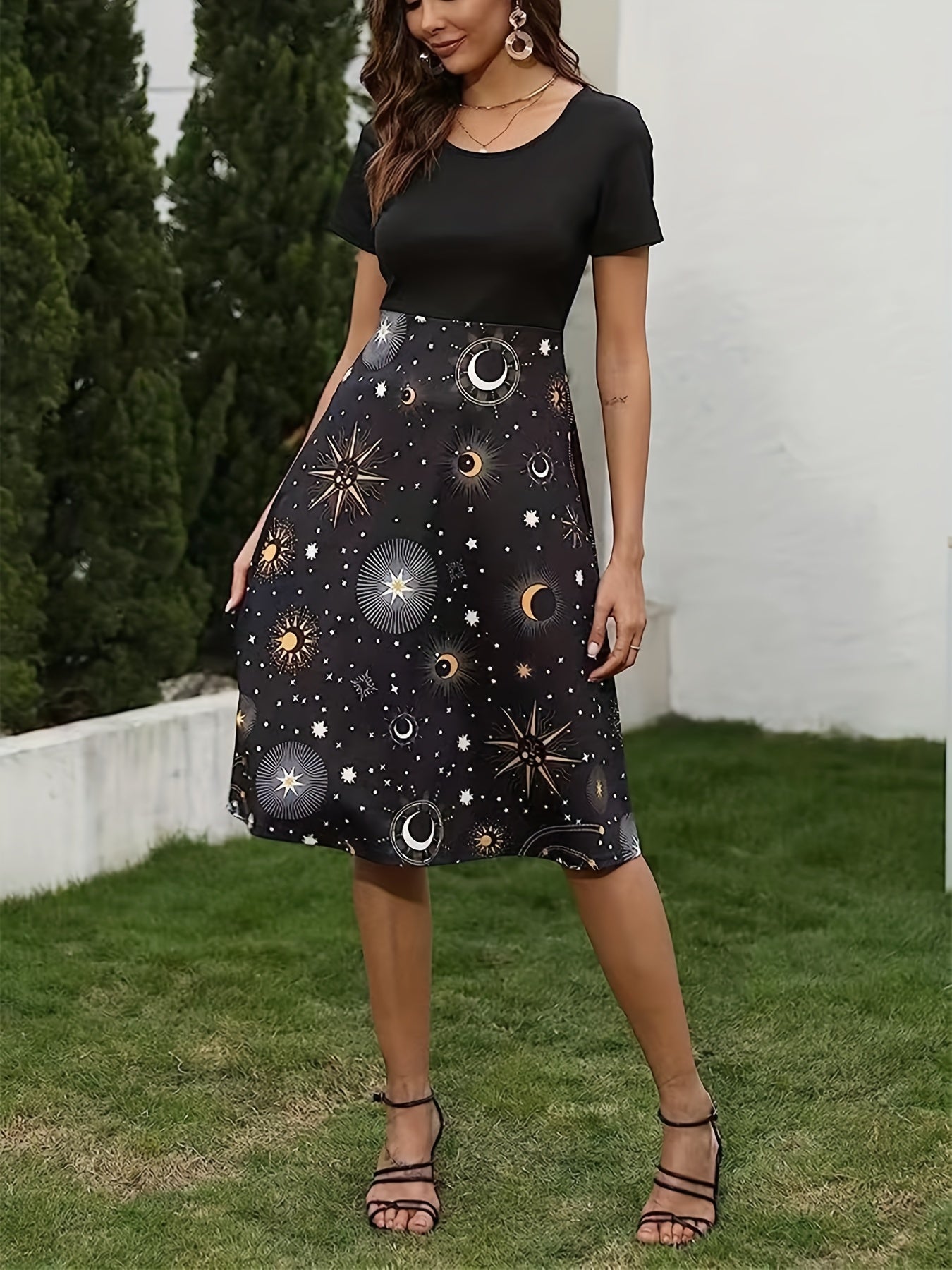 Colorblock Moon & Sun Print Short Sleeve Dress