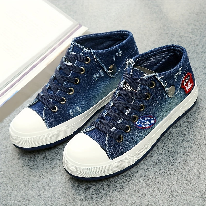 Women's Letter Decor Canvas Shoes Casual Lace Up Outdoor Sneakers