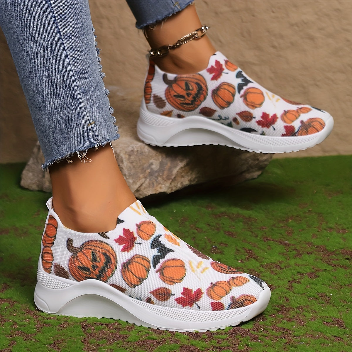 Halloween Pumpkin Print Running Shoes Lightweight Breathable Slip On Sneakers
