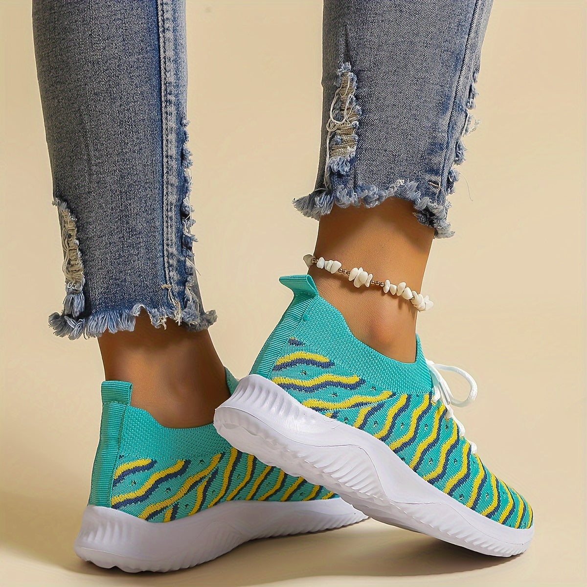 Women's Lace up Sneakers Non slip Mesh Sports Shoes