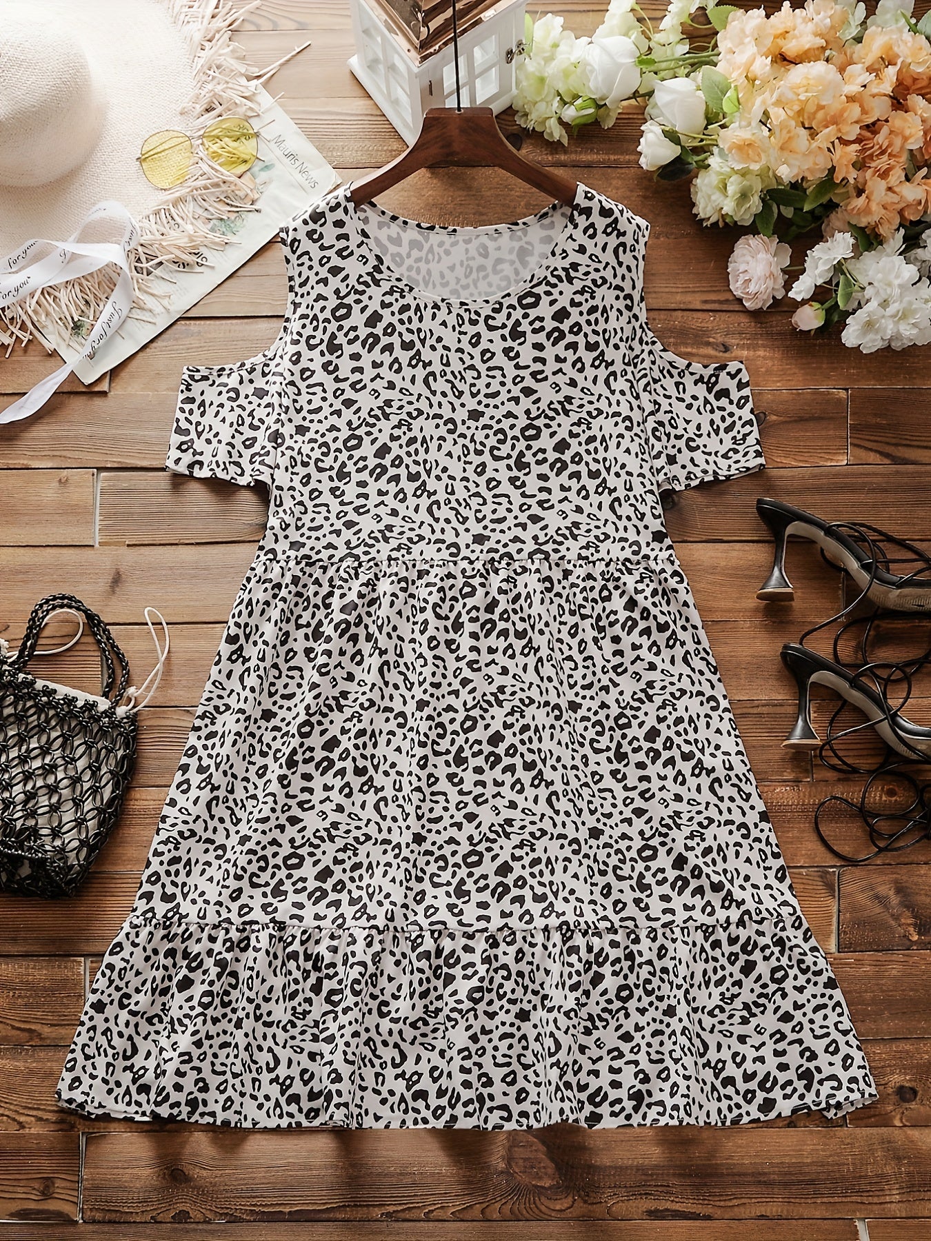  Leopard Print Cold Shoulder Round Neck Smock Dress