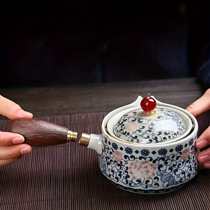 Portable Tea Set: Pot & 4 Cups with Bag