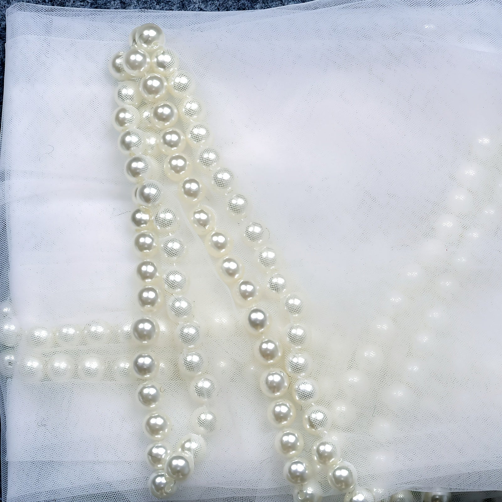 Exaggerated Large Pearl Edge Bridal Veil with Drape