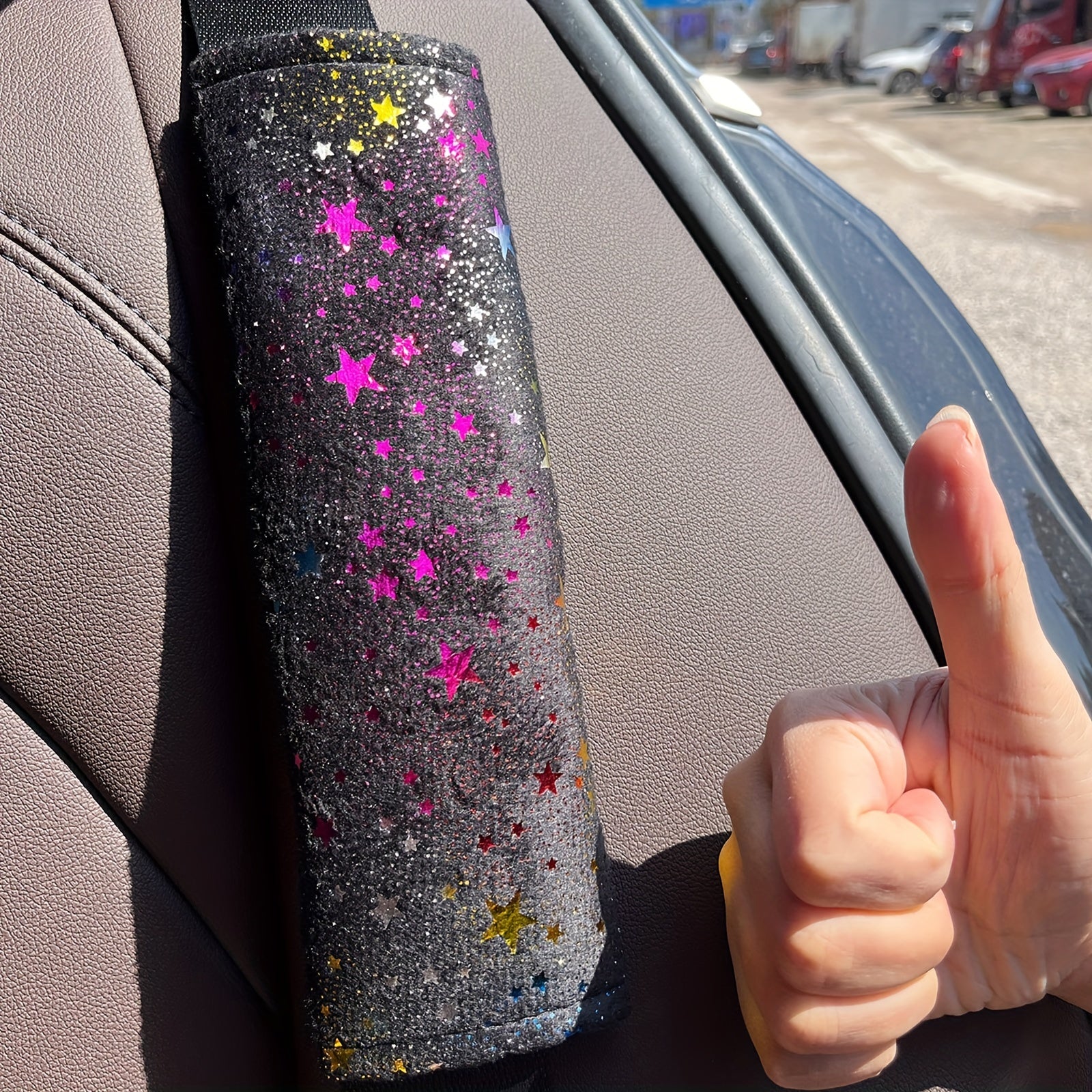 Colorful Star Shoulder Protector Adds Comfort And Style To Car Seat Belt