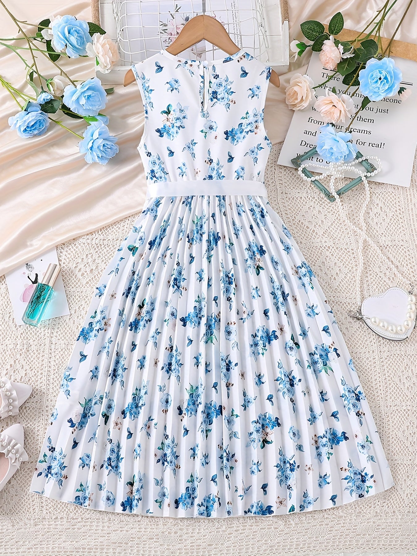 Floral Print Sleeveless Pleated Casual Midi Dress with Ruffle V Neck