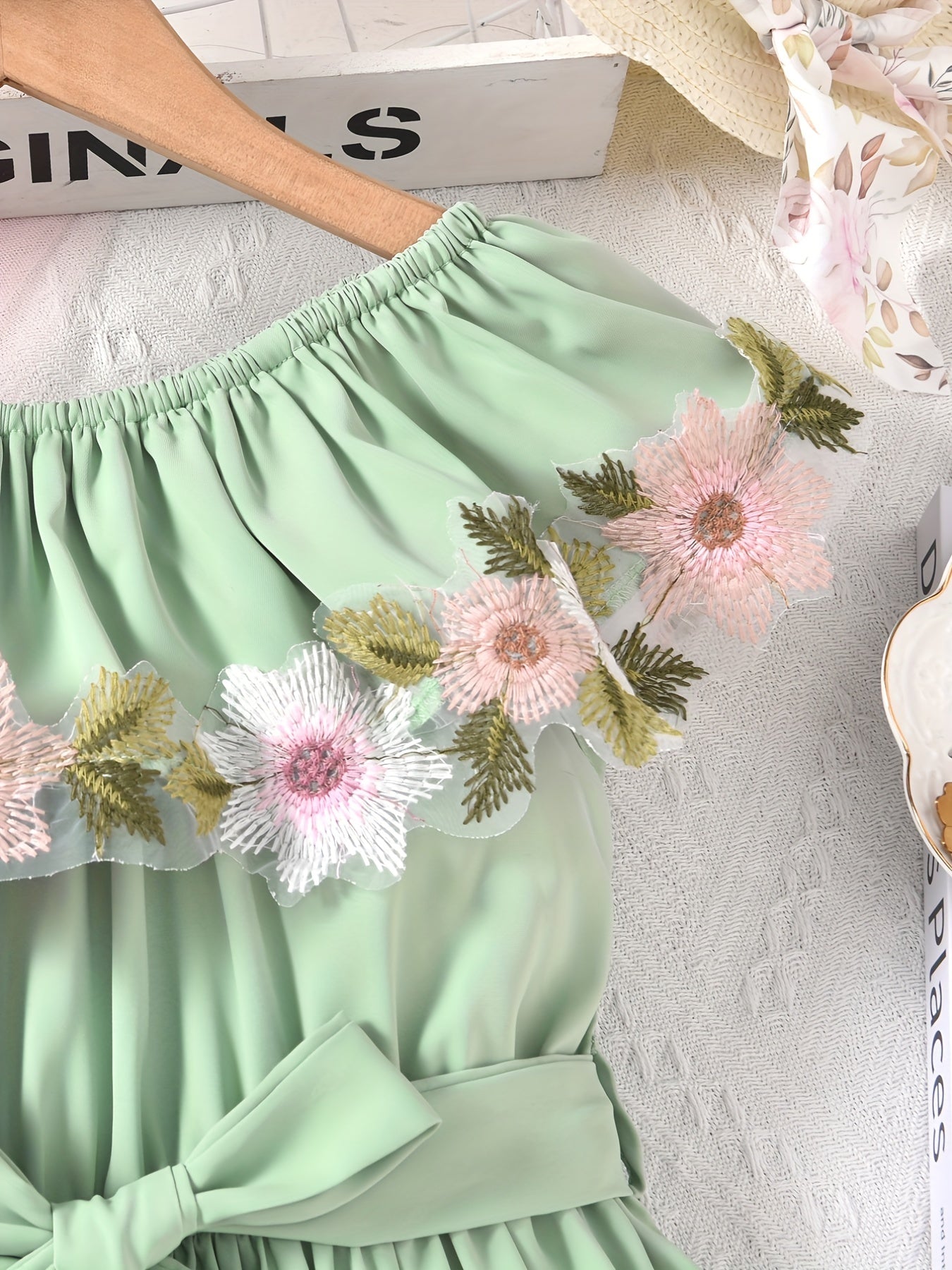 Girls Ruffle Trim Off Shoulder Floral Dress For Vacation
