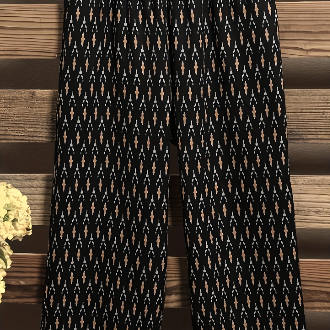  Women's Allover Print Wide Leg Trousers