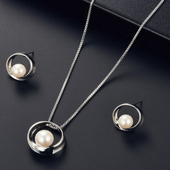 Faux Pearl Inlaid Round Jewelry Set Pendant Necklace & Stud Earrings