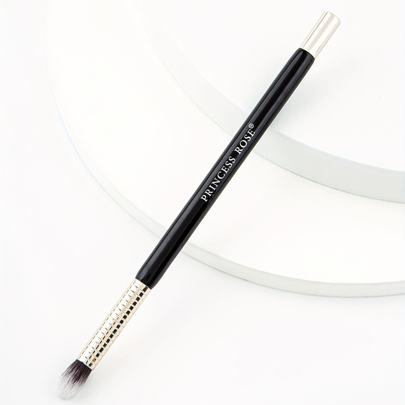 Vegan Eyeshadow Brush for Flawless Makeup Application