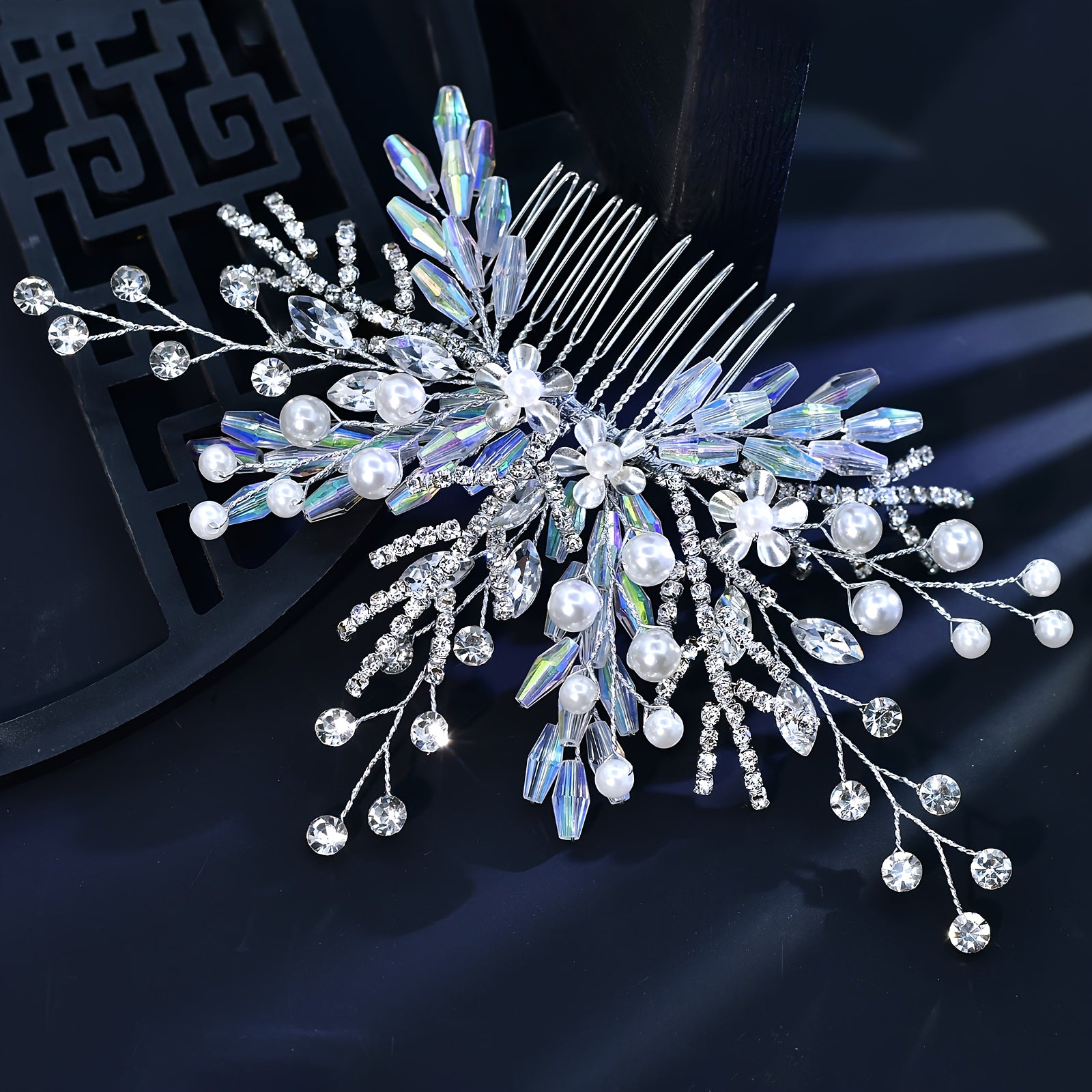 Stylish Bridal Hair Comb with Flowers Bridesmaid Headpiece HP914