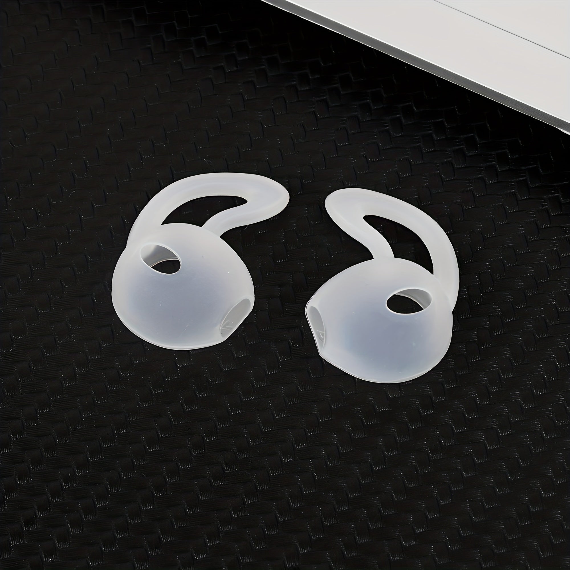 Anti Slip Silicone Ear Tips and Hooks for Earphones