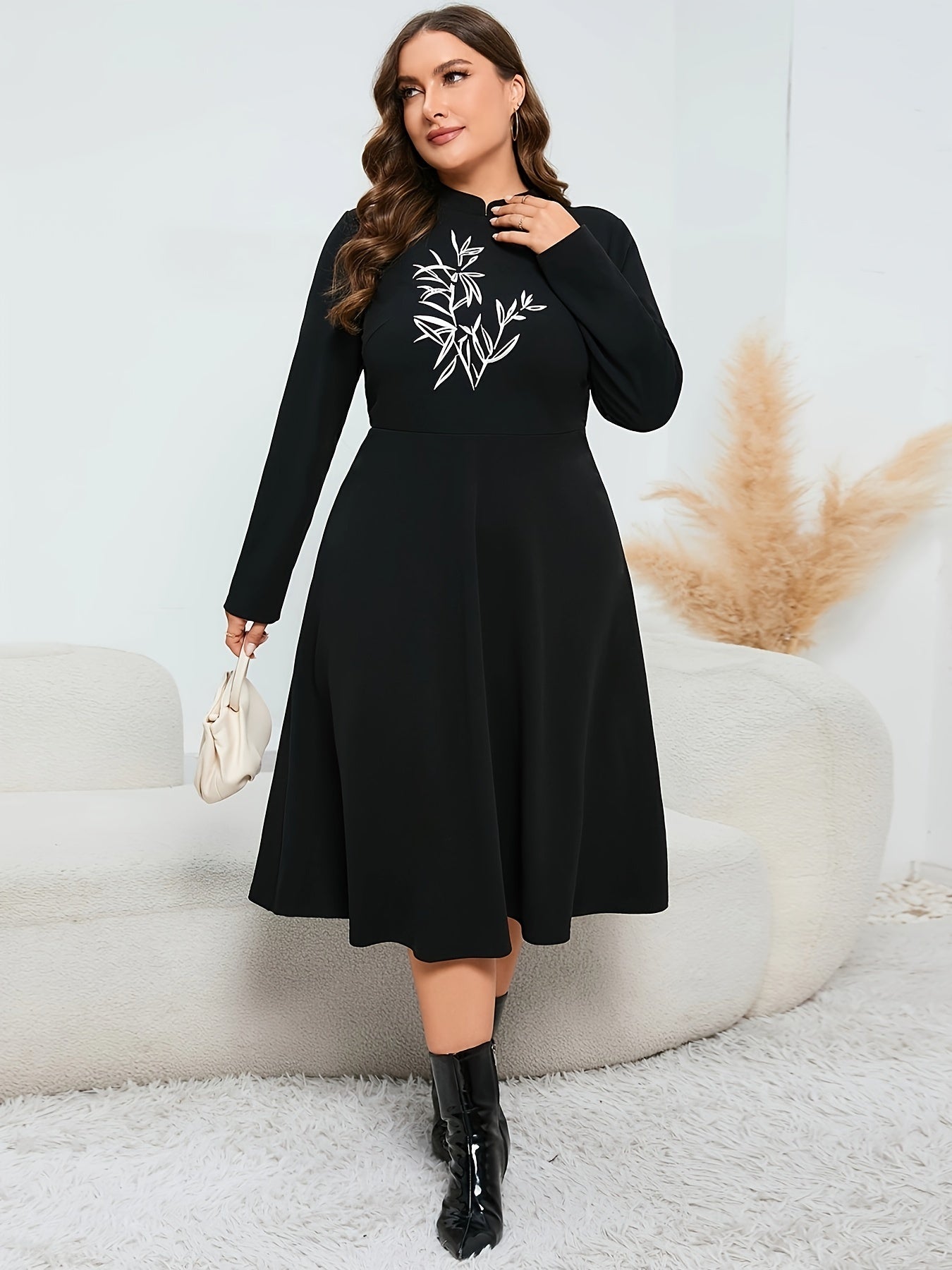  Leaf Embroidery Long Sleeve Maxi Dress