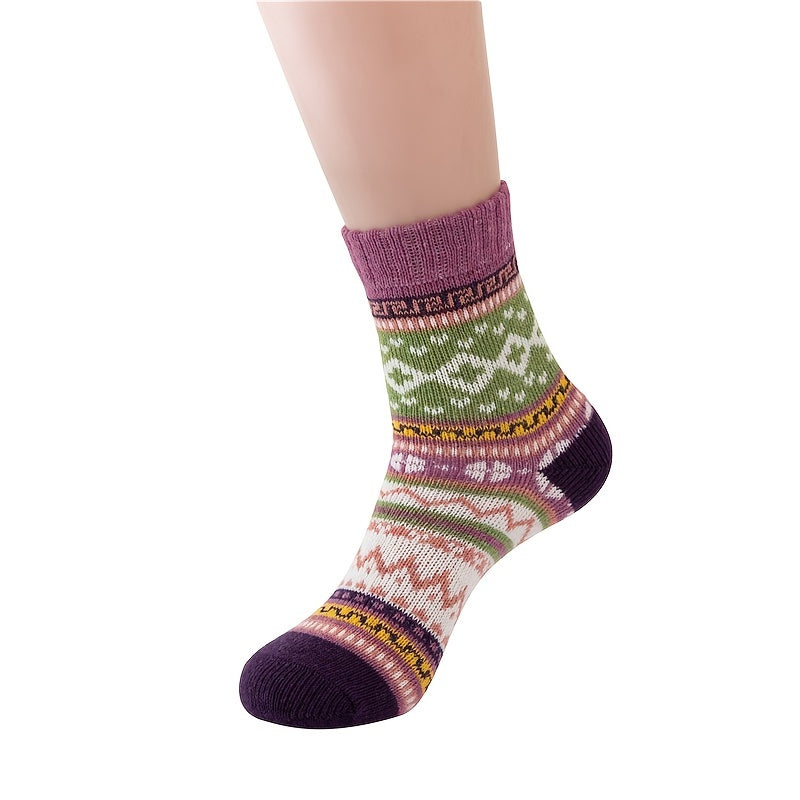 Breathable Women's Crew Socks Retro Style Casual Wear