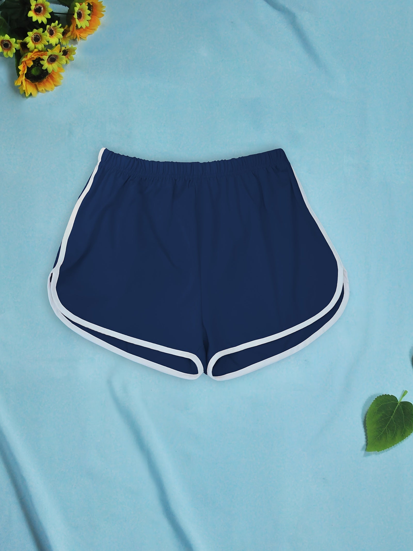  Sporty Shorts with Contrast Trim