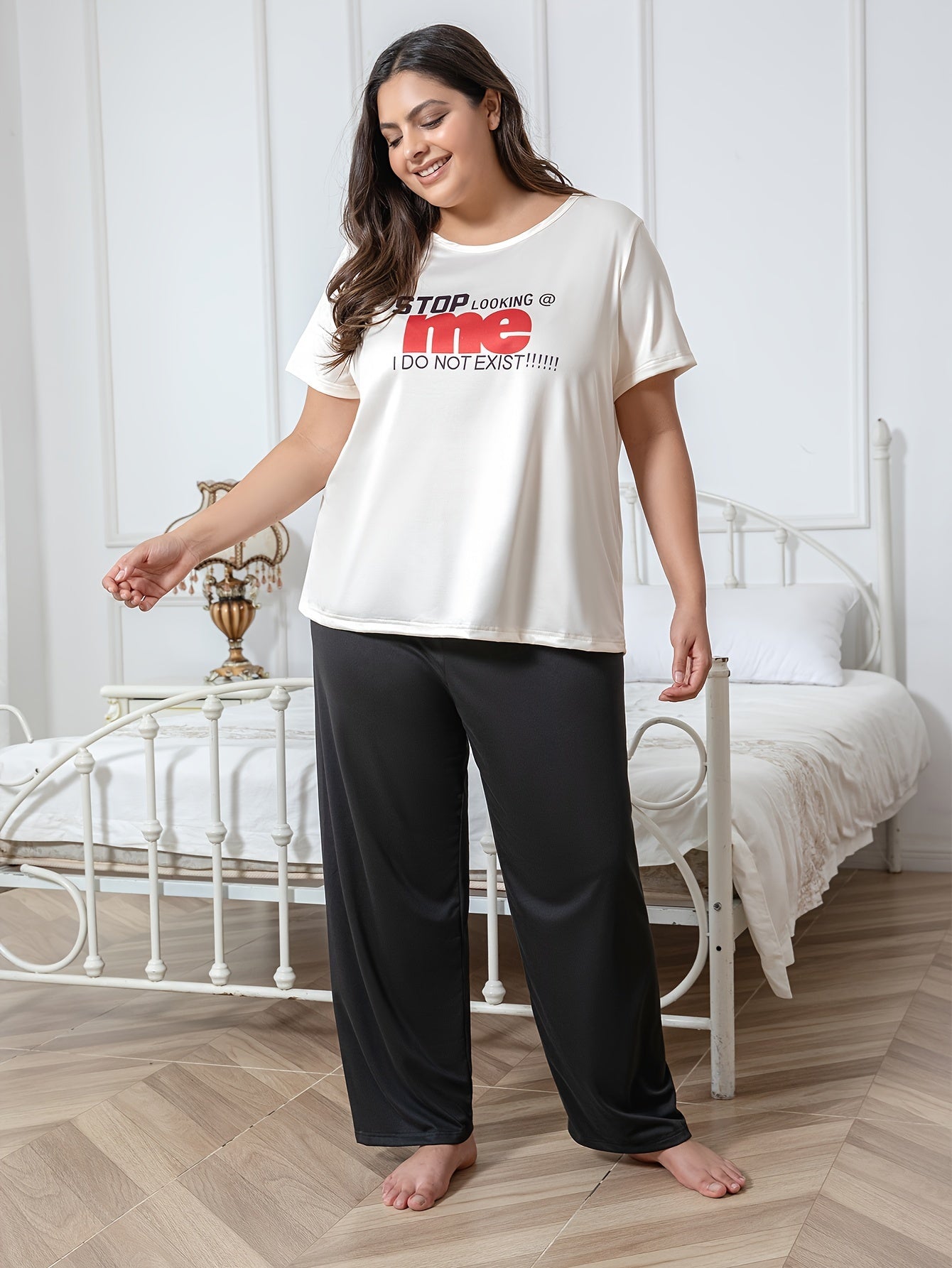  Letter Graphic Tee & Pants Pajama Set