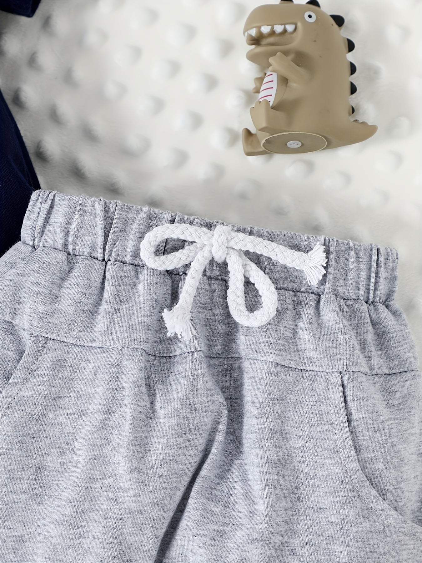 2pcs Baby Boys Just A Boy Who Loves His Mama T shirt & Shorts Set