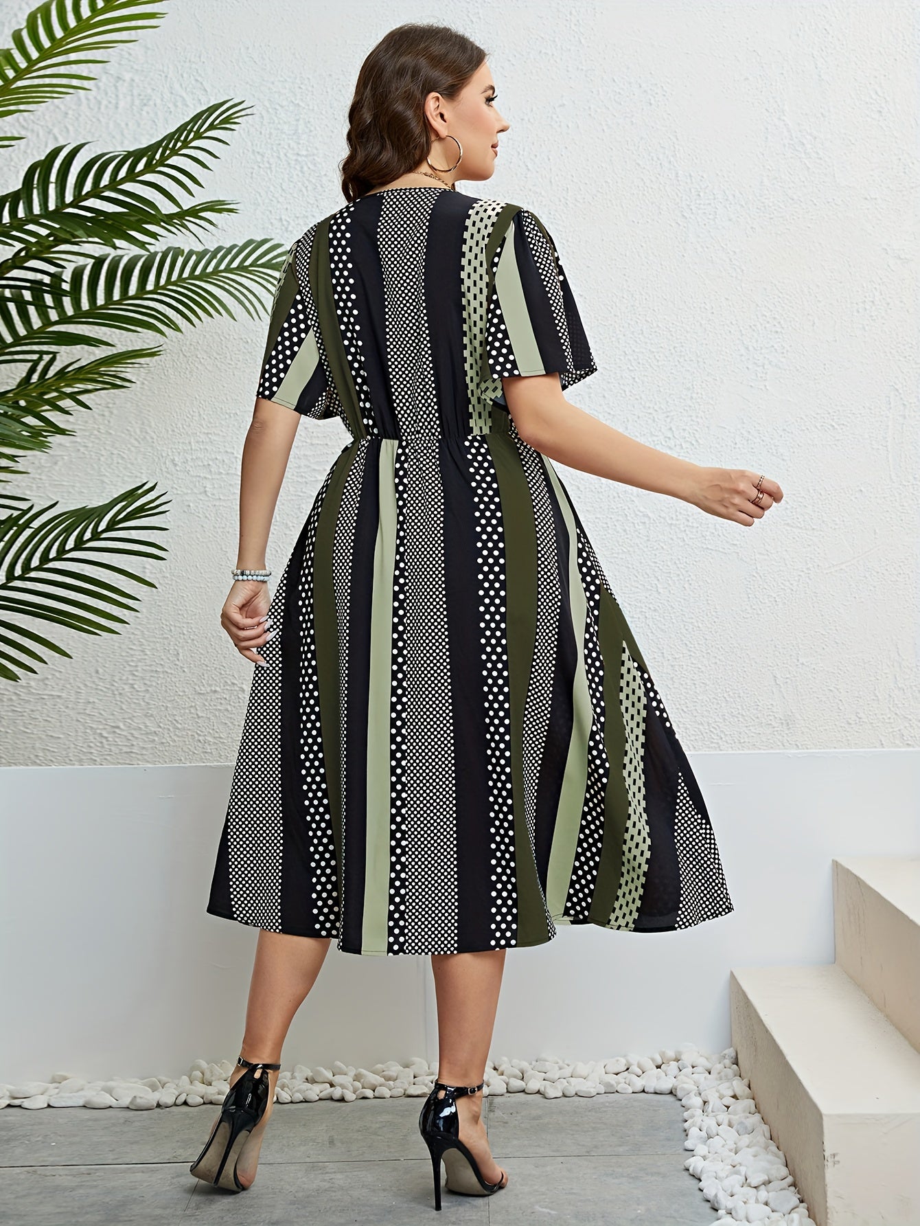  Colorblock & Geometric Print Butterfly Sleeve Maxi Dress