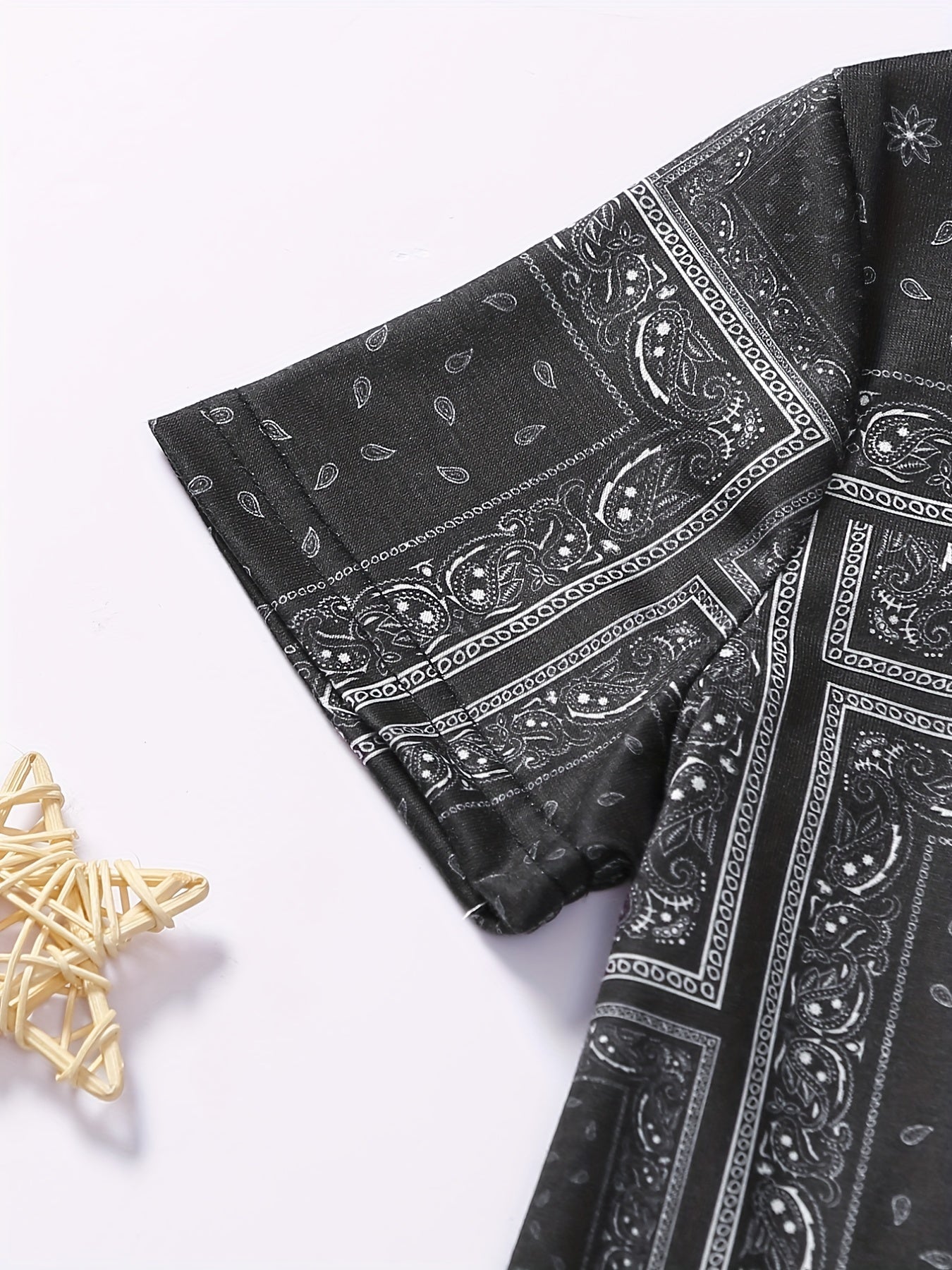 Boys Allover Print Casual Outfit Round Neck T shirt & Denim Shorts Set