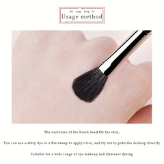 Professional Eyeshadow Brush for Blending Eye Makeup