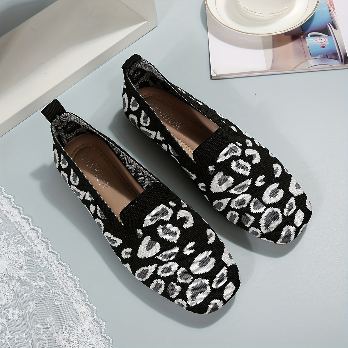 Leopard Print Flat Breathable Knit Shoes Lightweight Work Shoes