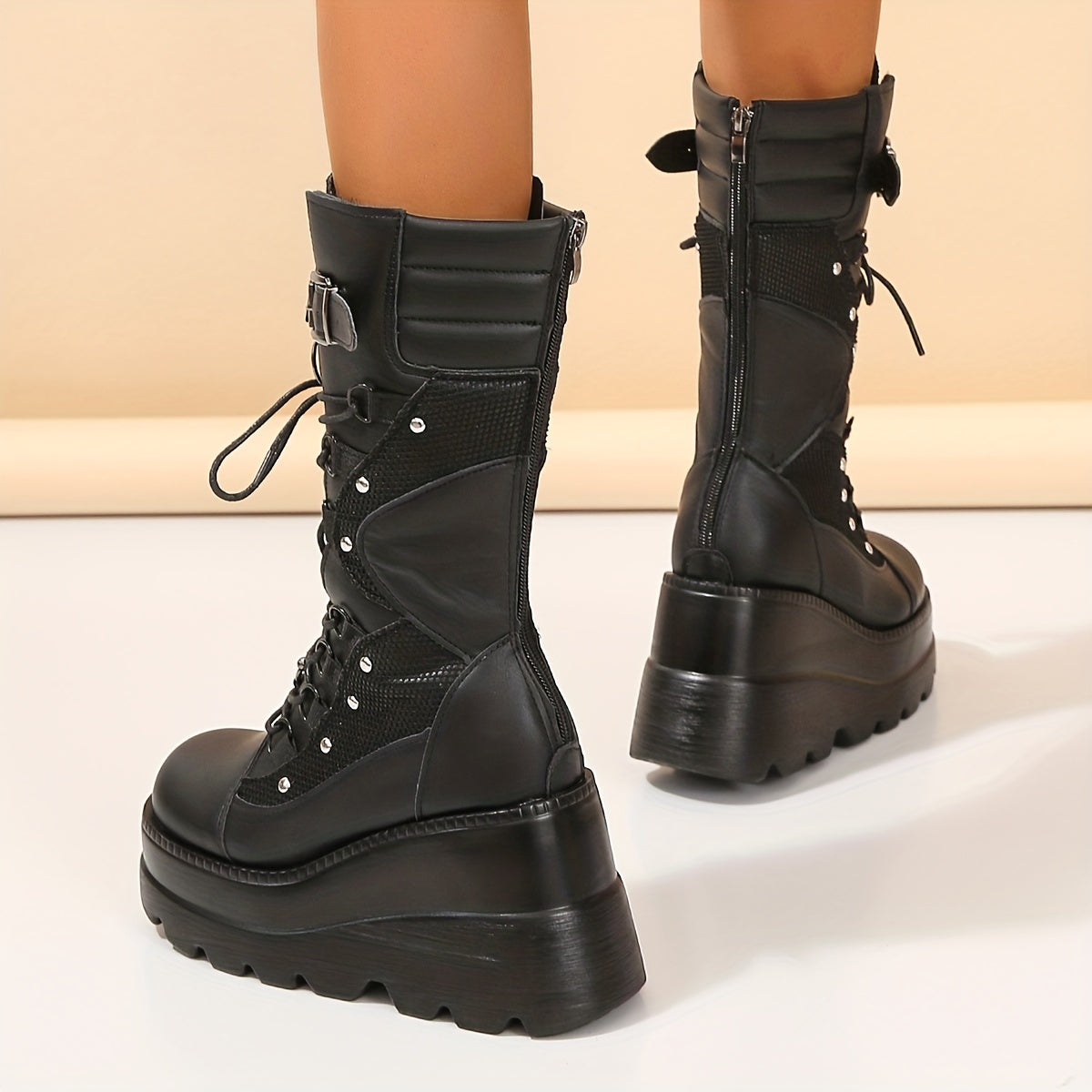 Women's Metal Buckle Boots Lace Up Outdoor Boots Thick Bottom Shoes