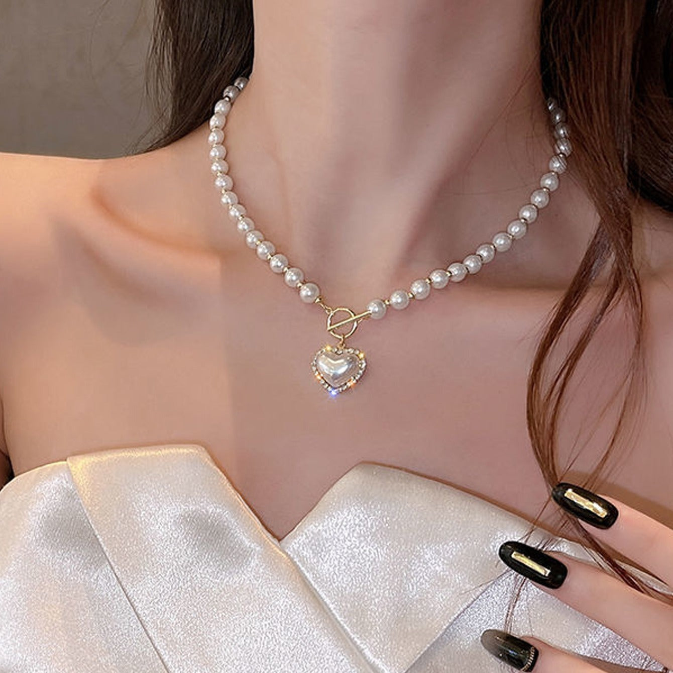 Faux Pearls Beads Necklace Heart Shape Pendant Lovely Neck Jewelry