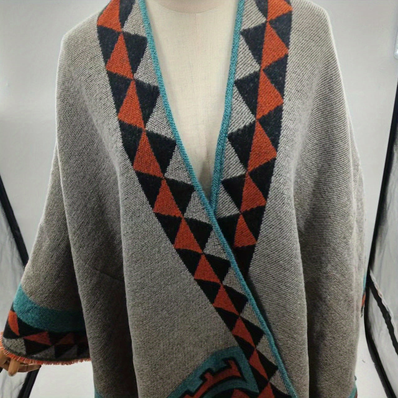 Boho Geometric Jacquard Shawl Tassel Wrap Windproof Cape