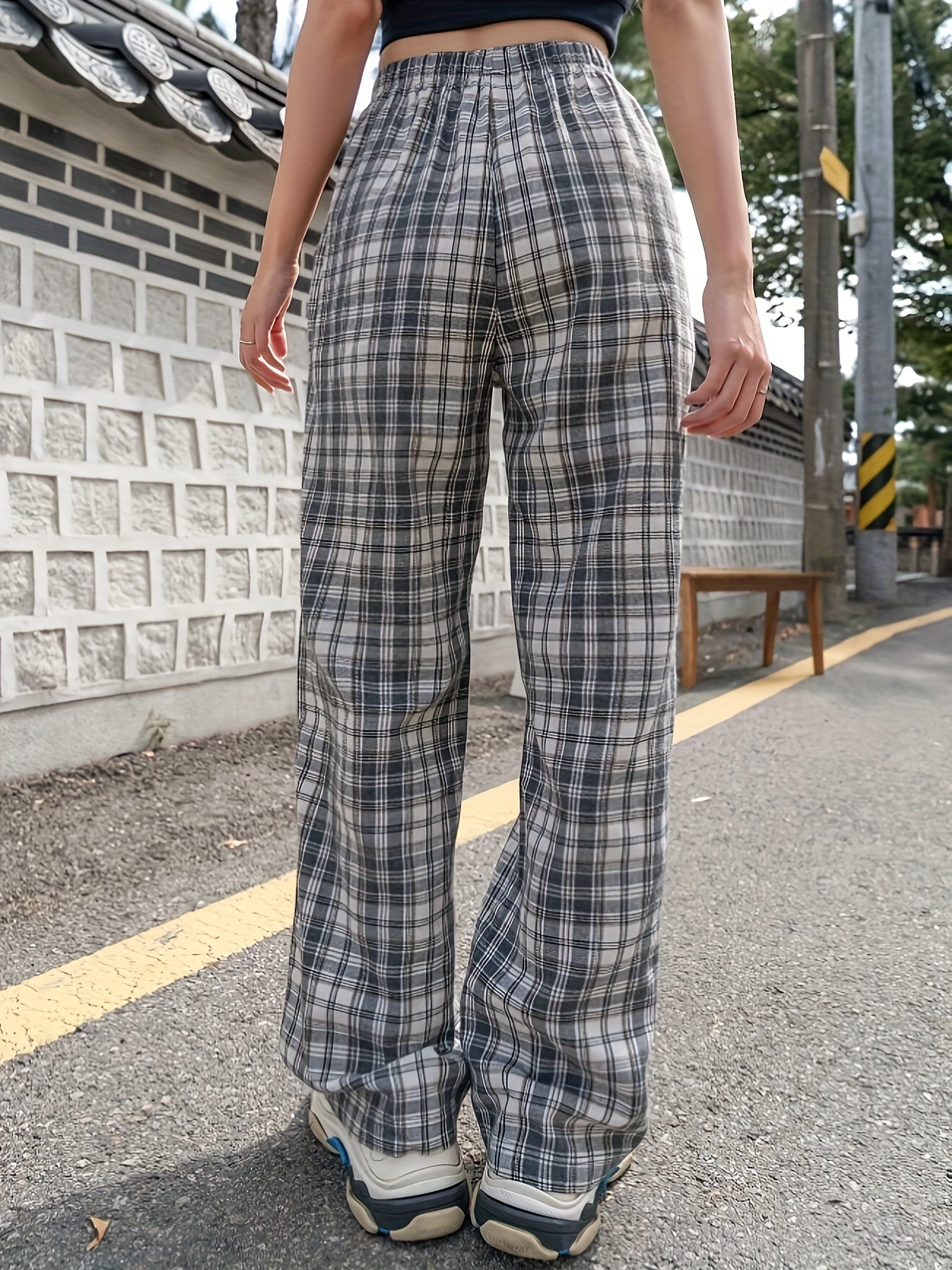 Women's Plus Plaid Wide Leg Trousers With Pockets