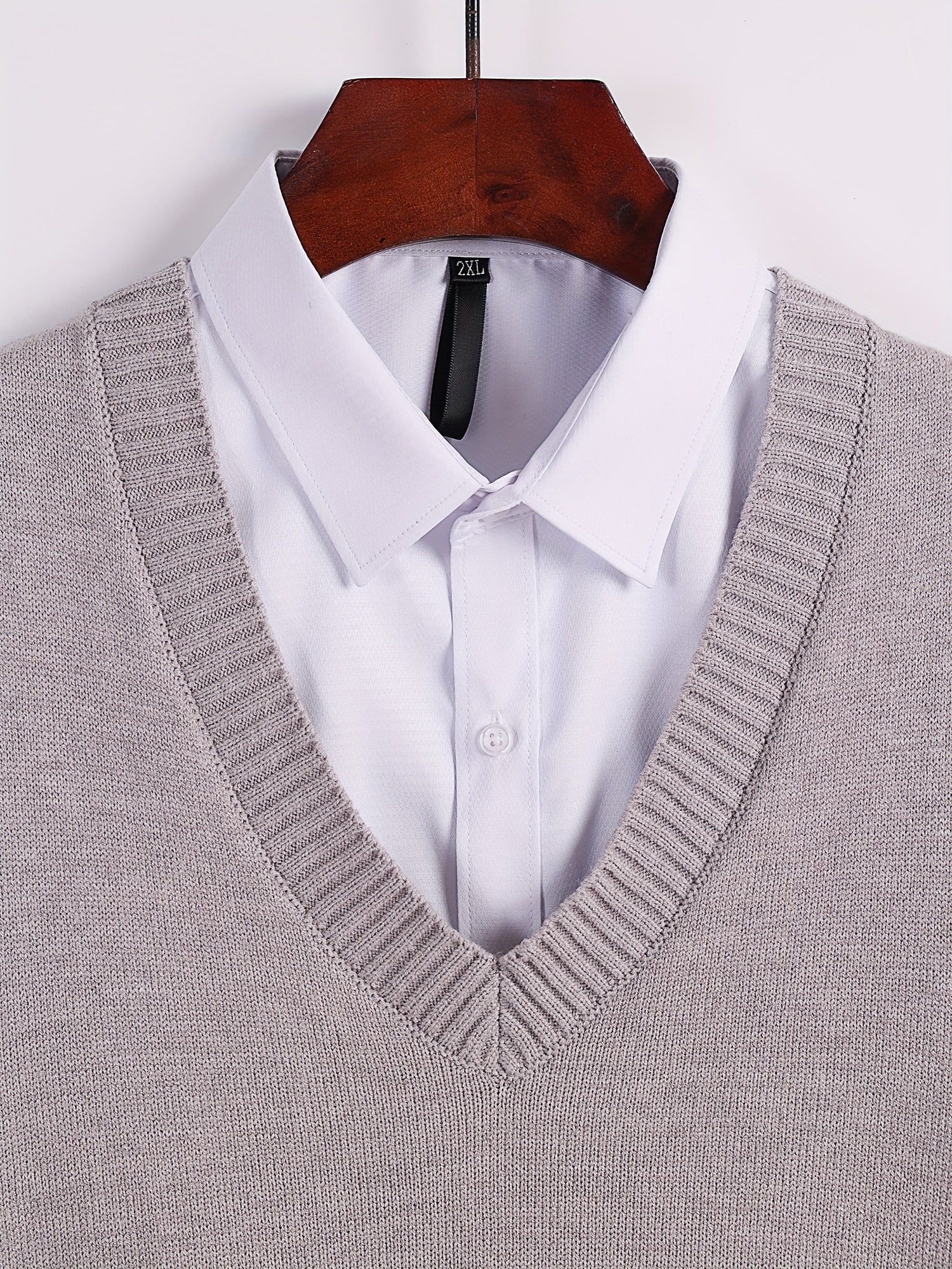 Men's V Neck Knitted Sweater Vest for Autumn Winter