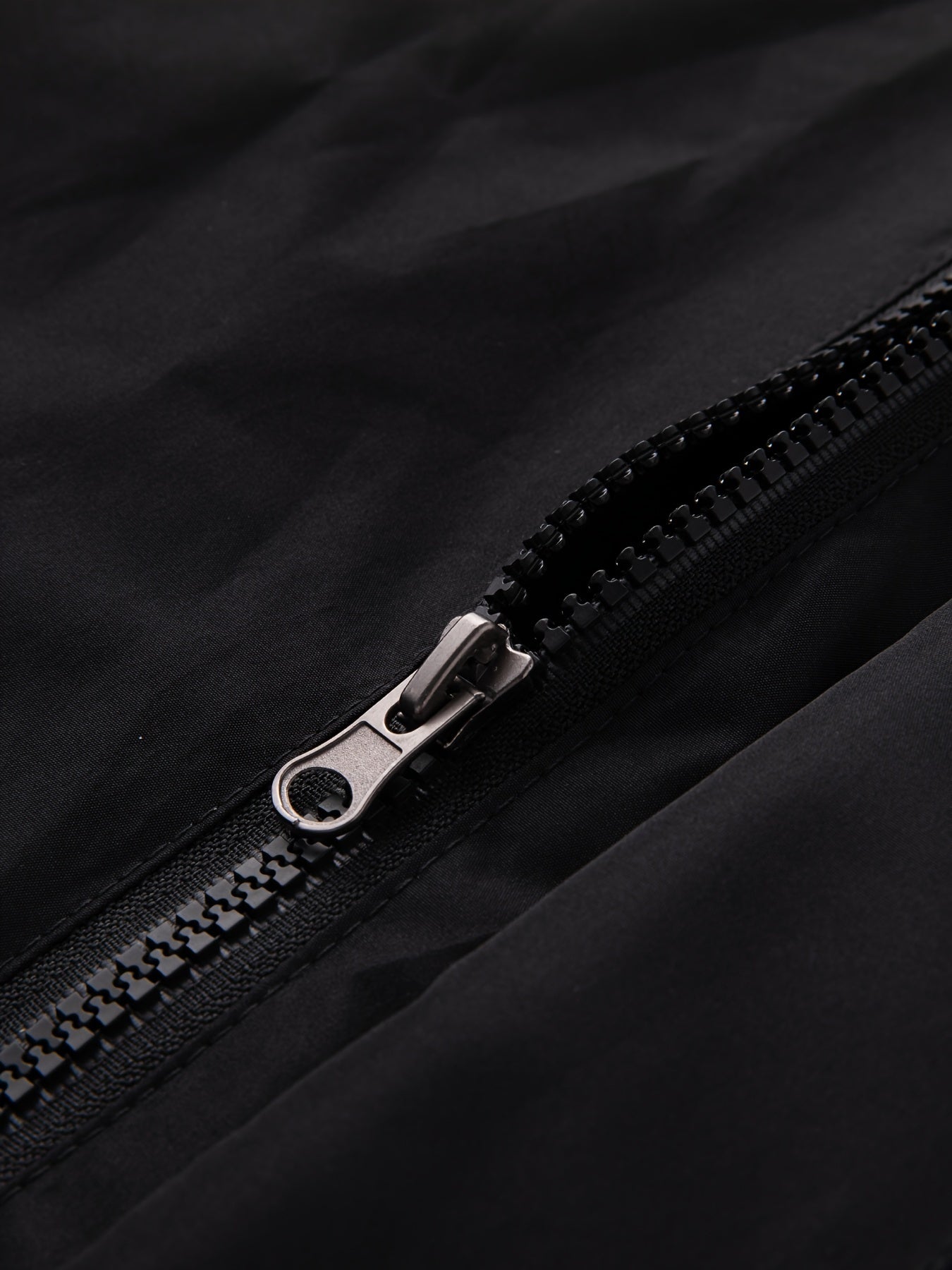 Men's Outdoor Hooded Windbreaker Jacket for Autumn and Winter