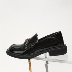 Women's Chain Decor Loafers Patent Leather Slip On Shoes