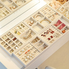 Elegant Jewelry Display Box - Organize Rings, Earrings, Bracelets & Necklaces